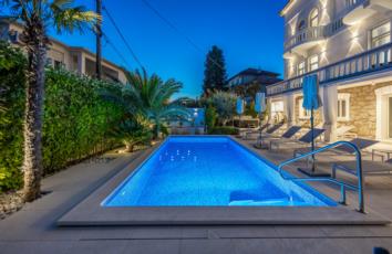 Crikvenica Apartments
