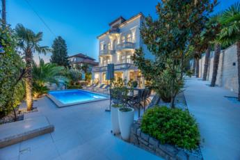 Crikvenica Apartments
