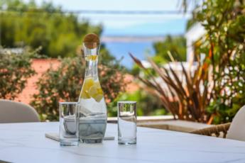 GRAND APARTMAN S POGLEDOM NA MORE